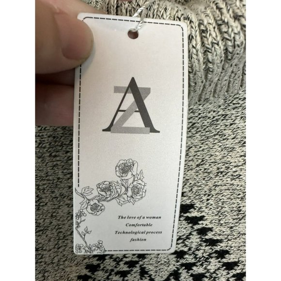 AZ Cape Poncho With Sleeves Grey With Boho Aztec Design - Picture 5 of 11